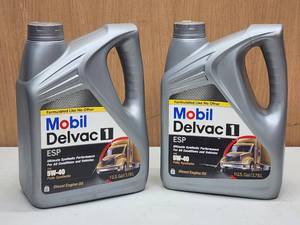 (2) NEW 1 Gal. of Mobil Delvac I Diesel Engine Oil 5W-40