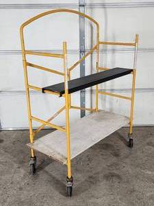 Mobile Step-Up Work Stand