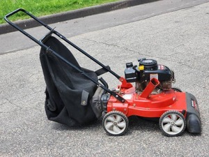Yard Machine 3 in 1 Chipper, Vacuum, Shedder Unit