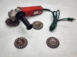 Milwaukee Angle Grinder with Wire Discs