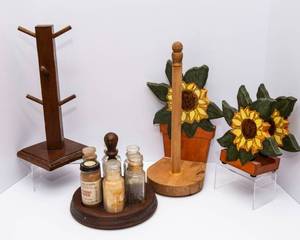 Wooden Kitchen Decor