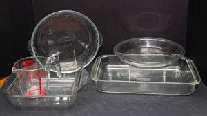 Assorted Glass Baking Dishes & 2-Cup Glass Measuring Cup Lot