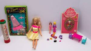 Assorted Vintage & Collectible Toys Lot  Lucky Locket, Polly Pocket, Kaleidoscope