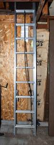 Keller Medium Duty Aluminum Ladder  20 ft