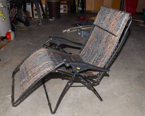Camo Lounging Chair  31 Wide