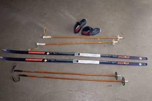 Rossignol Advantage Series AR 215 Cross-Country Ski Set  Boots, Bindings & Poles