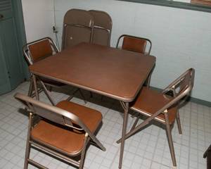 Samsonite Folding Chairs & Folding Table Set
