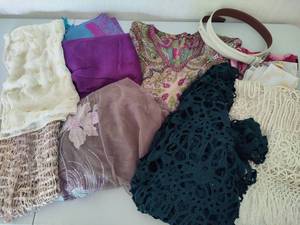 Ladies Scarves, Ponchos, Wraps & Covers