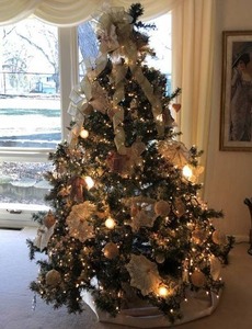 6 Artificial Flocked Christmas Tree (Not Decorated)