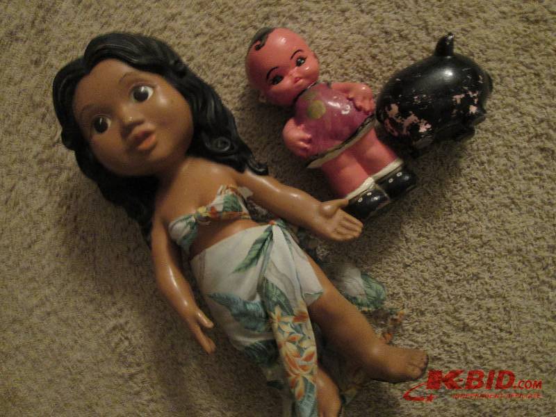 Vintage piggy bank and 2 girl figur...