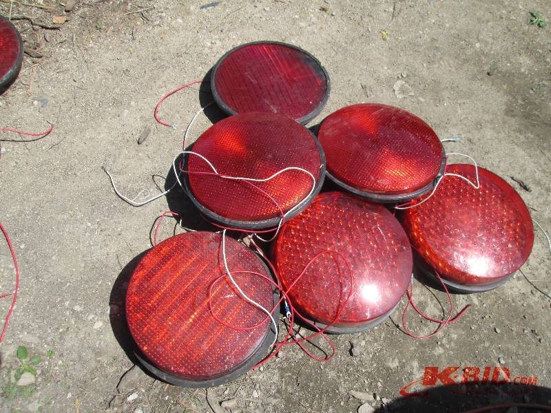 2 chauvet llight stands with extens...
