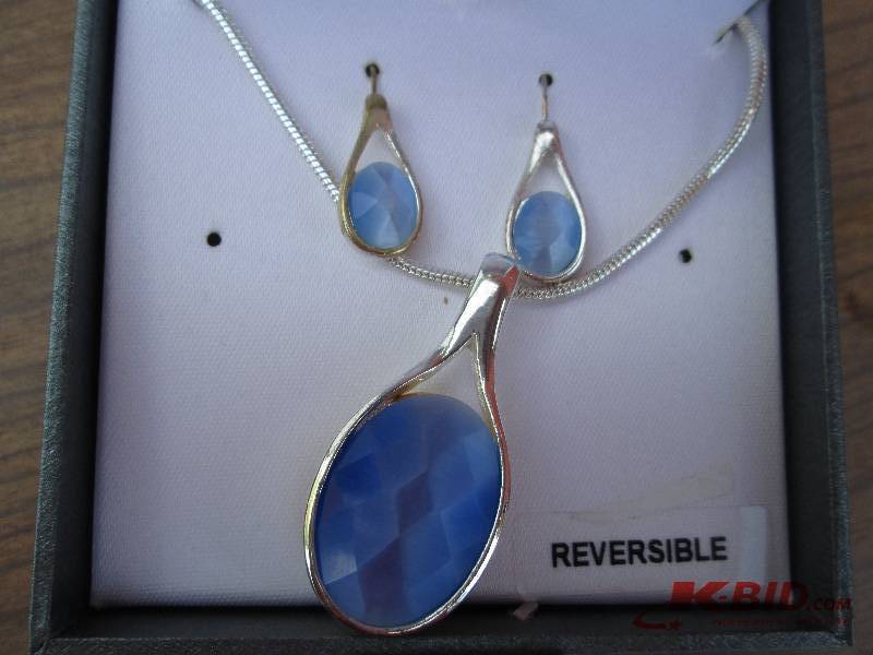 silver chained blue dimond neacklac...