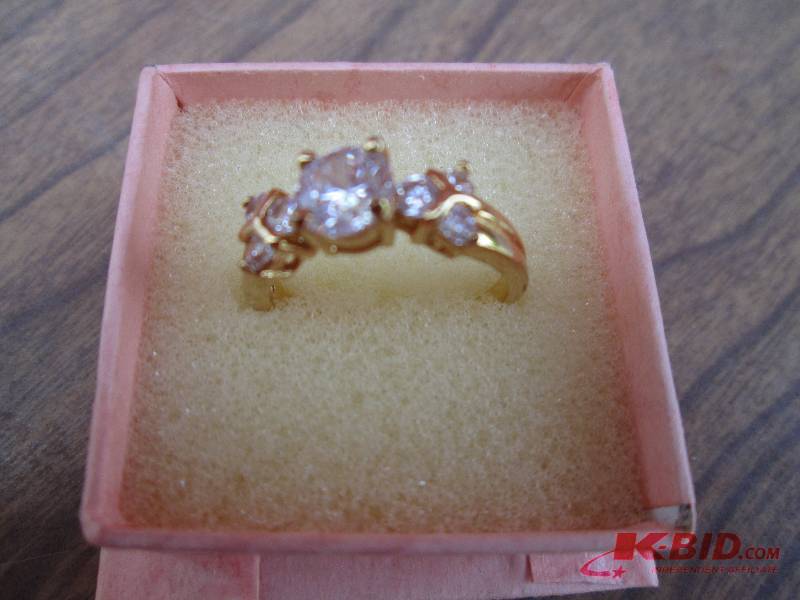 gold and dimond ring...