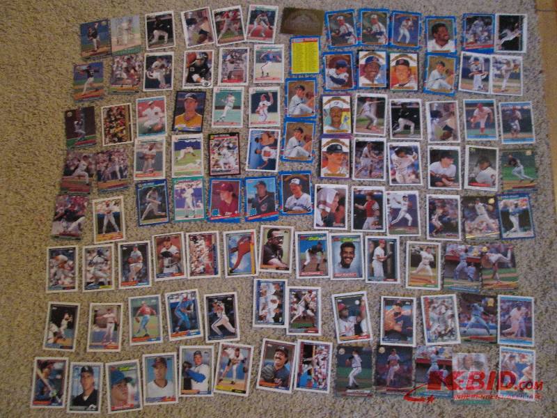 Lot of baseball cards, includes goo...