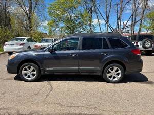 2013 SUBARU OUTBACK 2.5I LIMITED *1 Owner | All Wheel Drive* (NO RESERVE)