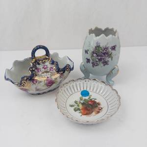 Lot of 3 vintage glassware items
