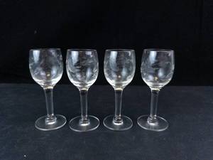 Princess House Heritage Etched Crystal Wine Glasses (Lot of 4)