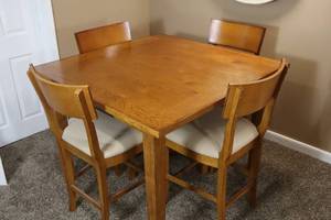 High-Top Dining Table with Leaf and 4 Chairs