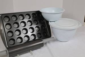 Wilton, Pampered Chef & KitchenAid Baking Tools Mixed Lot