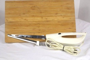 Hamilton Beach Scovill Electric Knife With Cutting Board