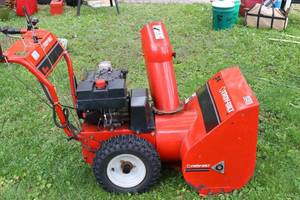 Troy-Bilt 24 in 8 HP Snow Blower