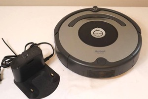 iRobot Roomba 677 Robotic Vacuum With Dock