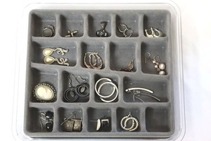 Costume Jewelry Earrings Mixed Lot With Jewelry Box