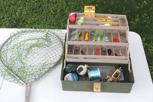Fishing Gear Mixed Lot With Tackle Box, Net & Reels