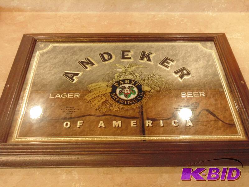 lot 10 image: Andeker Lager Beer Mirror