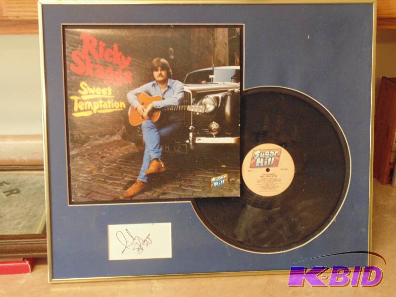 lot 11 image: Autographed Ricky Skaggs