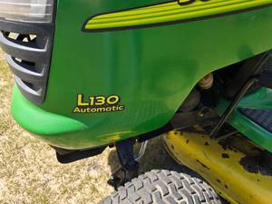 John Deere L130 Lawn Tractor