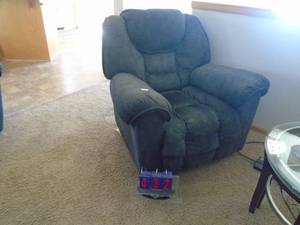 RockerRecliner chair. Matches sofas in above lots. As shown. CASH ON SITE ONLY. PICKUP IS TUESDAY MAY 19TH FROM 11 AM TO 4 PM. REGARDLESS WHAT THE SCHEDULE STATES.