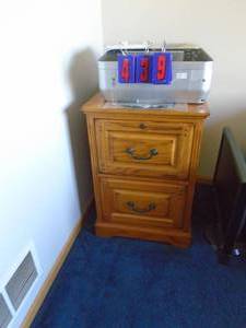 Night stand. As shown. CASH ON SITE ONLY. PICKUP IS TUESDAY MAY 19TH FROM 11 AM TO 4 PM. REGARDLESS WHAT THE SCHEDULE STATES.