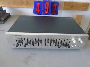 Realistic Brand Electronic graphic equalizer receviver As shown. CASH ON SITE ONLY. PICKUP IS TUESDAY MAY 19TH FROM 11 AM TO 4 PM. REGARDLESS WHAT THE SCHEDULE STATES.