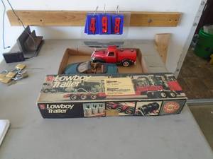 Diecast items. As shown. CASH ON SITE ONLY. PICKUP IS TUESDAY MAY 19TH FROM 11 AM TO 4 PM. REGARDLESS WHAT THE SCHEDULE STATES.