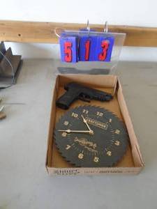 Craftsman clock & co2 pistol. As shown. CASH ON SITE ONLY. PICKUP IS TUESDAY MAY 19TH FROM 11 AM TO 4 PM. REGARDLESS WHAT THE SCHEDULE STATES.