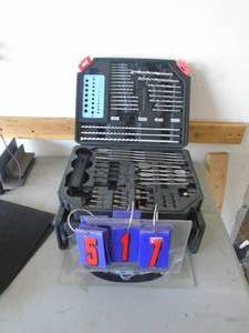 Drill & driver kit. As shown. Approx 200 pieces. CASH ON SITE ONLY. PICKUP IS TUESDAY MAY 19TH FROM 11 AM TO 4 PM. REGARDLESS WHAT THE SCHEDULE STATES.