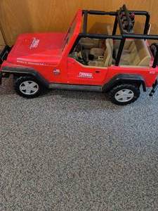VINTAGE Battery-operated Red Tonka Jeep Emergency Rescue