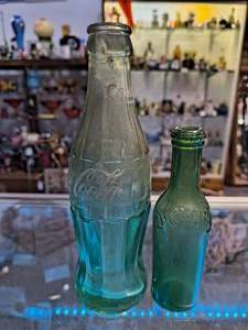 VINTAGE - 2 green bottles