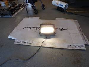 Portable Outdoor Light 120 Volt w18 foot Cord