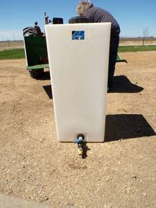 80 Gallon Water Tank with Valve