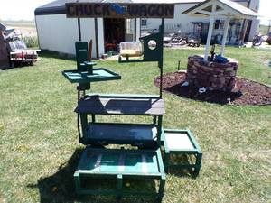 Chuckwagon Wild Life Feeder