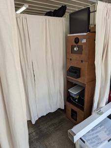 Photo Booth (Open Air Or Enclosed)