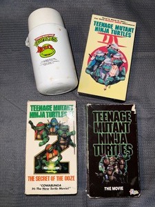 Lot of vintage teenage mutant ninja turtle items