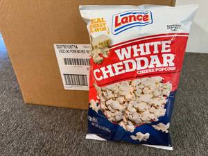 8x Lance White Cheddar Popcorn