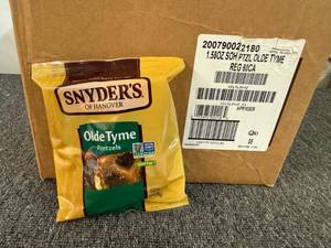 60ct Snyders Olde Tyme Pretzels