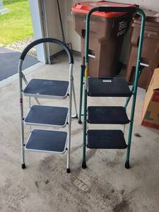 HB Tower & Delxo Step Ladders (2-Pack)