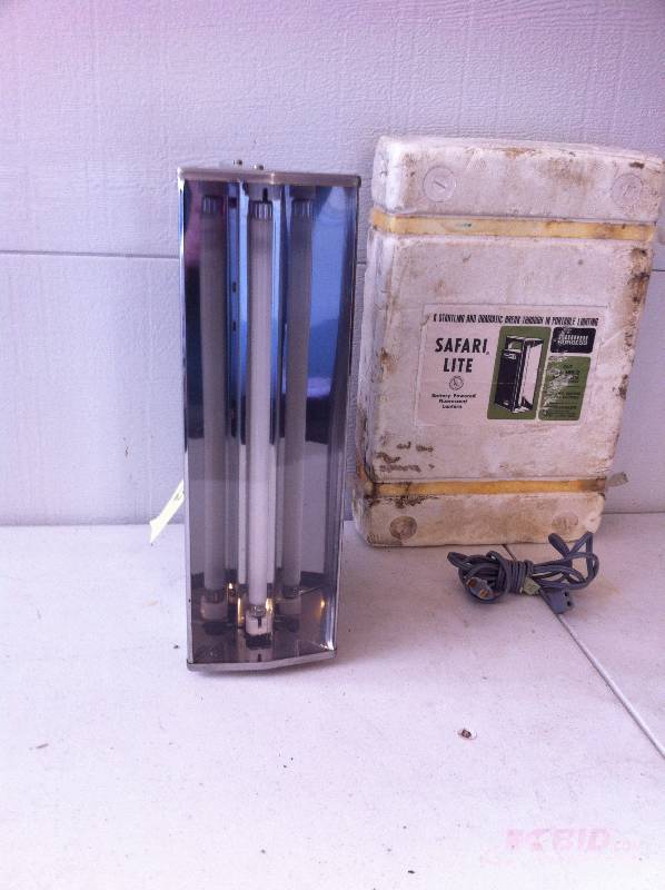 Vintage Safari Light