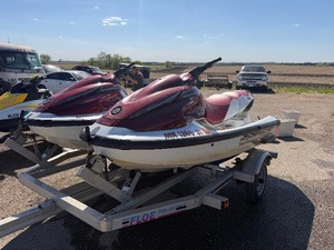 2 -2001 Yamaha XL700 Jet Skis