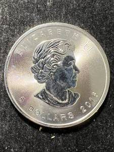 2016 CANADIAN MAPLE LEAF 1 TROY OZ .9999 FINE SILVER